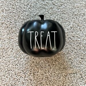 Rae Dunn Black Pumpkin